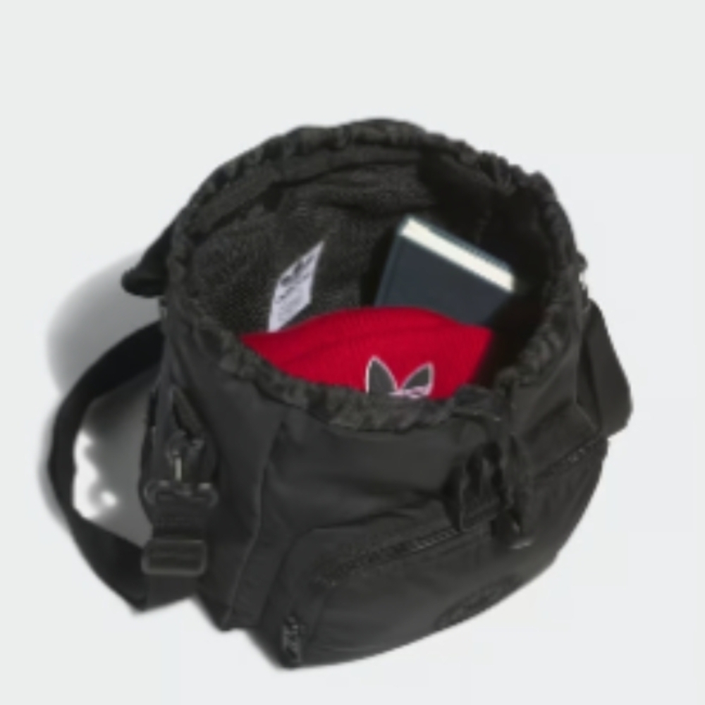 Adidas Backpack - Picture 4 of 5